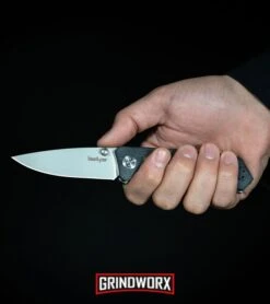 Kershaw Injection 3.5 Folding Knife - Bead Blast Plain -Grind worx Kershaw Injection 3.5 Liner Lock Knife Bead Blast 3830 BHQ 14794 kp in hand web large