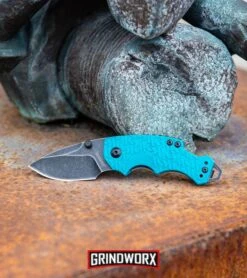 Kershaw 8700 Shuffle Folder Knife Multi-Tool - Bead Blast Plain 9 Kershaw 8700 Shuffle Folder Knife Multi-Tool - Bead Blast Plain -Grind worx Kershaw Shuffle Liner Lock Knife Teal BlackWash 8700TEALBW BHQ 27402 kp lifestyle web large 10